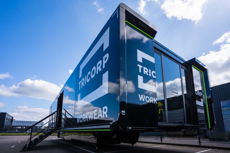 tricorp-expandable-trailer uitgestald